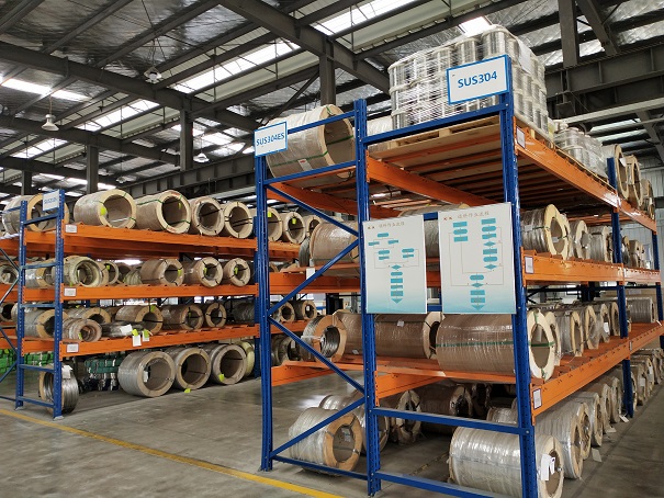 不銹鋼輸送網(wǎng)帶的使用周期長(zhǎng)離不開(kāi)好的線(xiàn)材