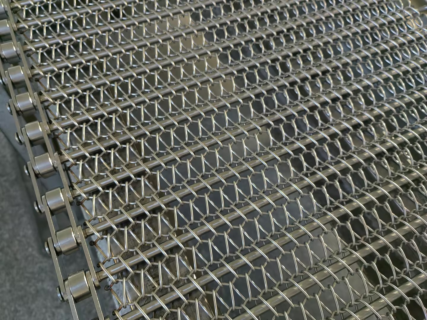 氣泡清洗機網(wǎng)帶的樣式多樣,什么樣的好?